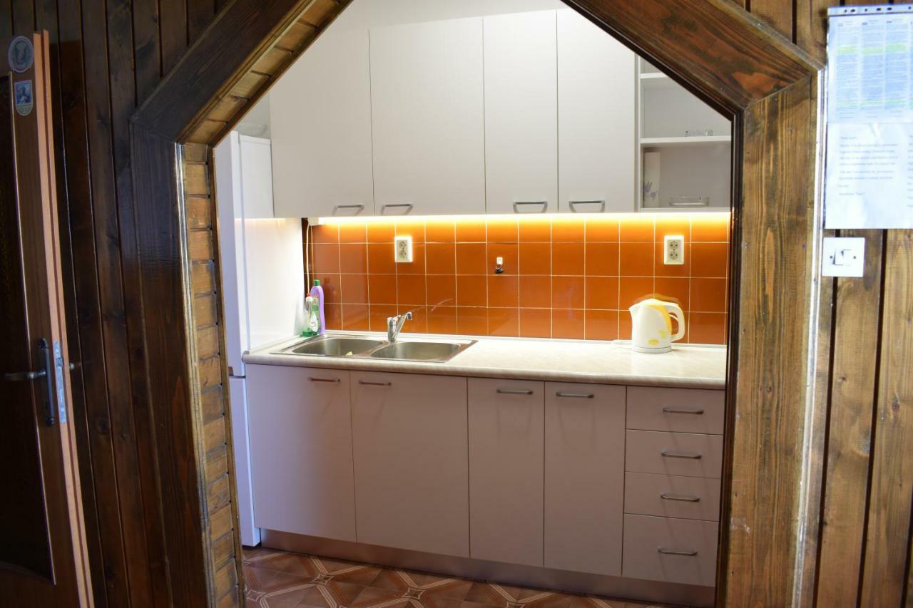 Apartments Sara Подстрана Экстерьер фото